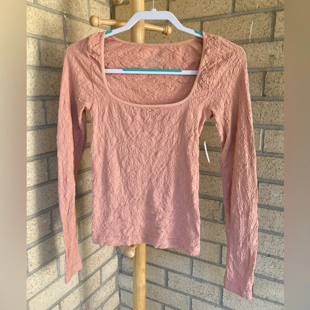 Free People Smoke Rose Have It All Pink Floral Crinkle Long Sleeve Textured Top